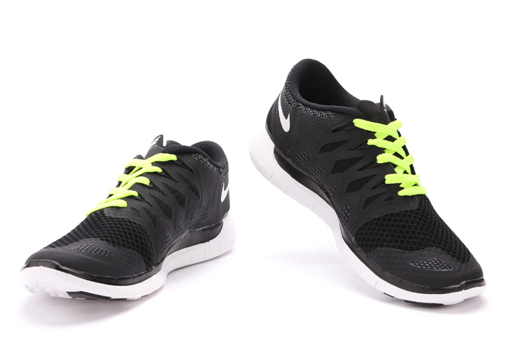 Nouveau Nike Free 5.0 femmes noir de blanc vert (2)